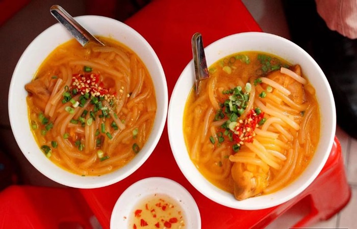 Quán bánh canh giò heo Sài Gòn