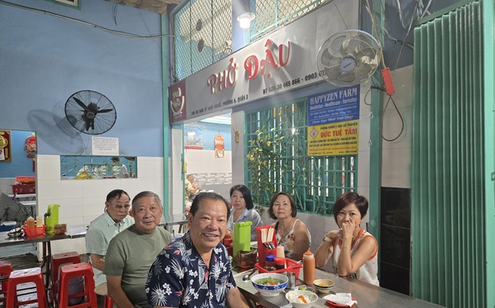 Quán phở Sài Gòn